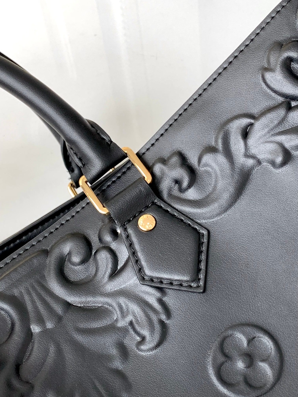 ルイヴィトンバッグ素材ディテール